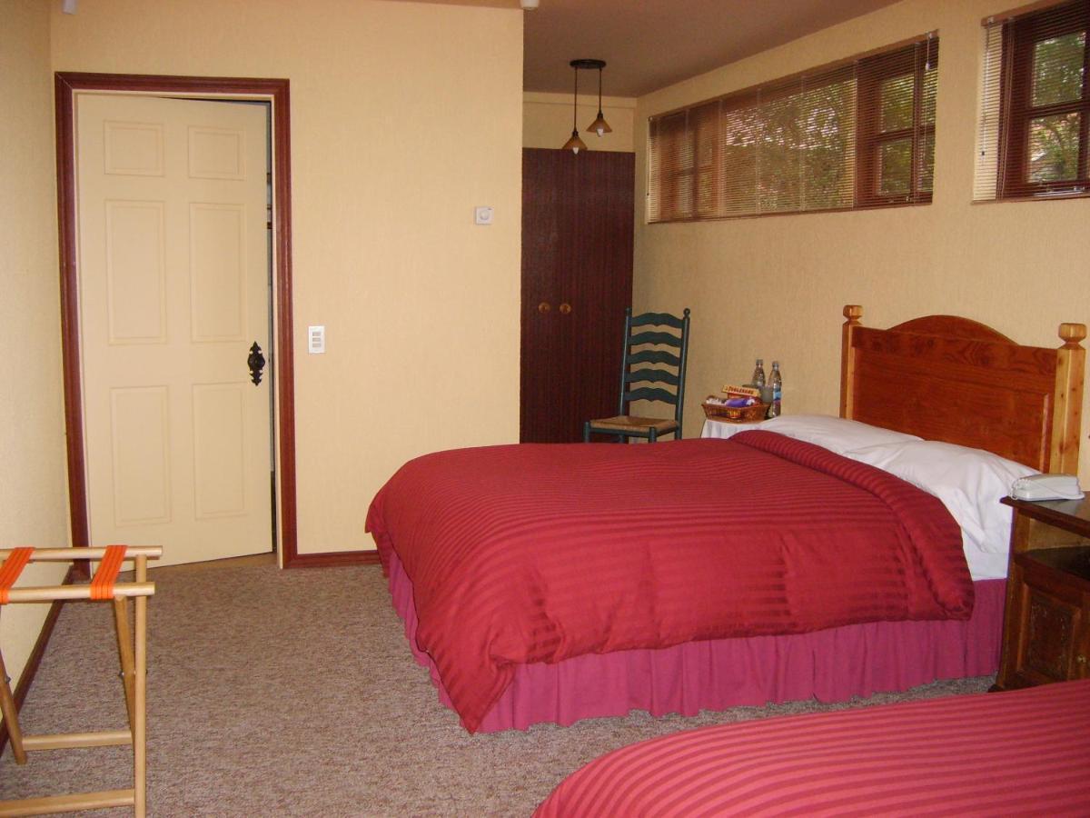 Yan Kee Way Lodge Bungalow Puerto Varas Exterior photo